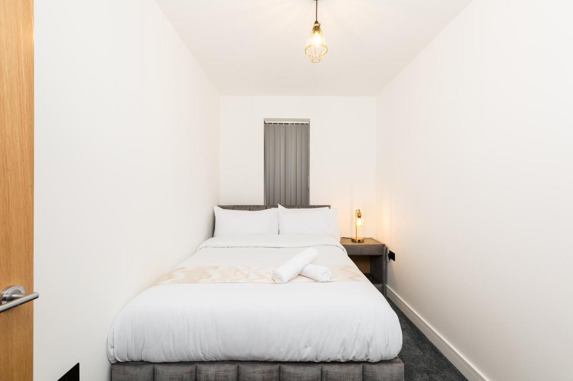 The Suites Inn Hotel Birmingham Merry Hill Брайърли Хил Екстериор снимка