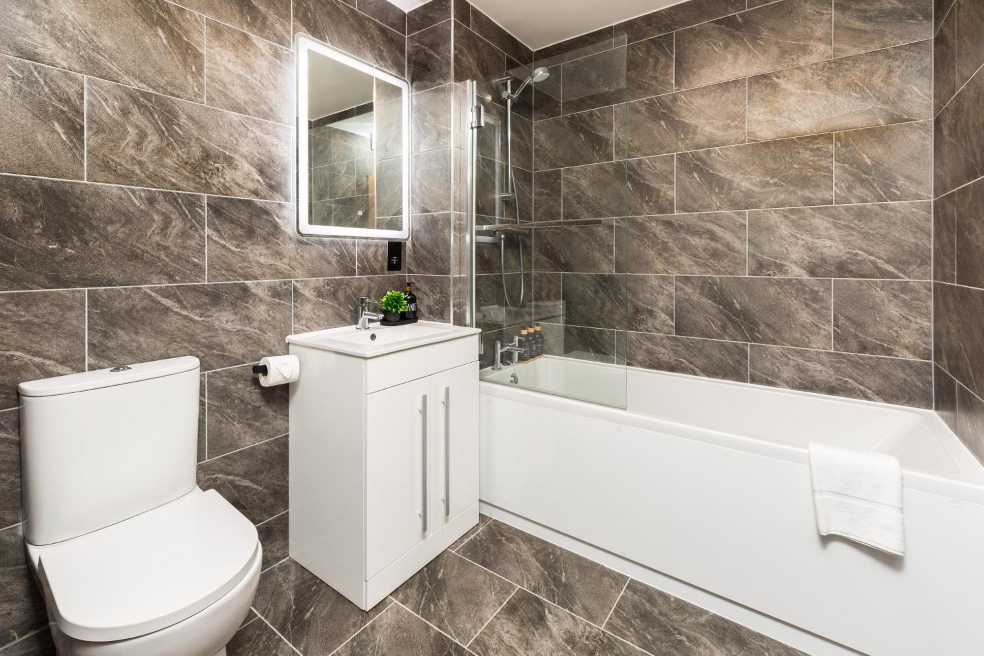 The Suites Inn Hotel Birmingham Merry Hill Брайърли Хил Екстериор снимка