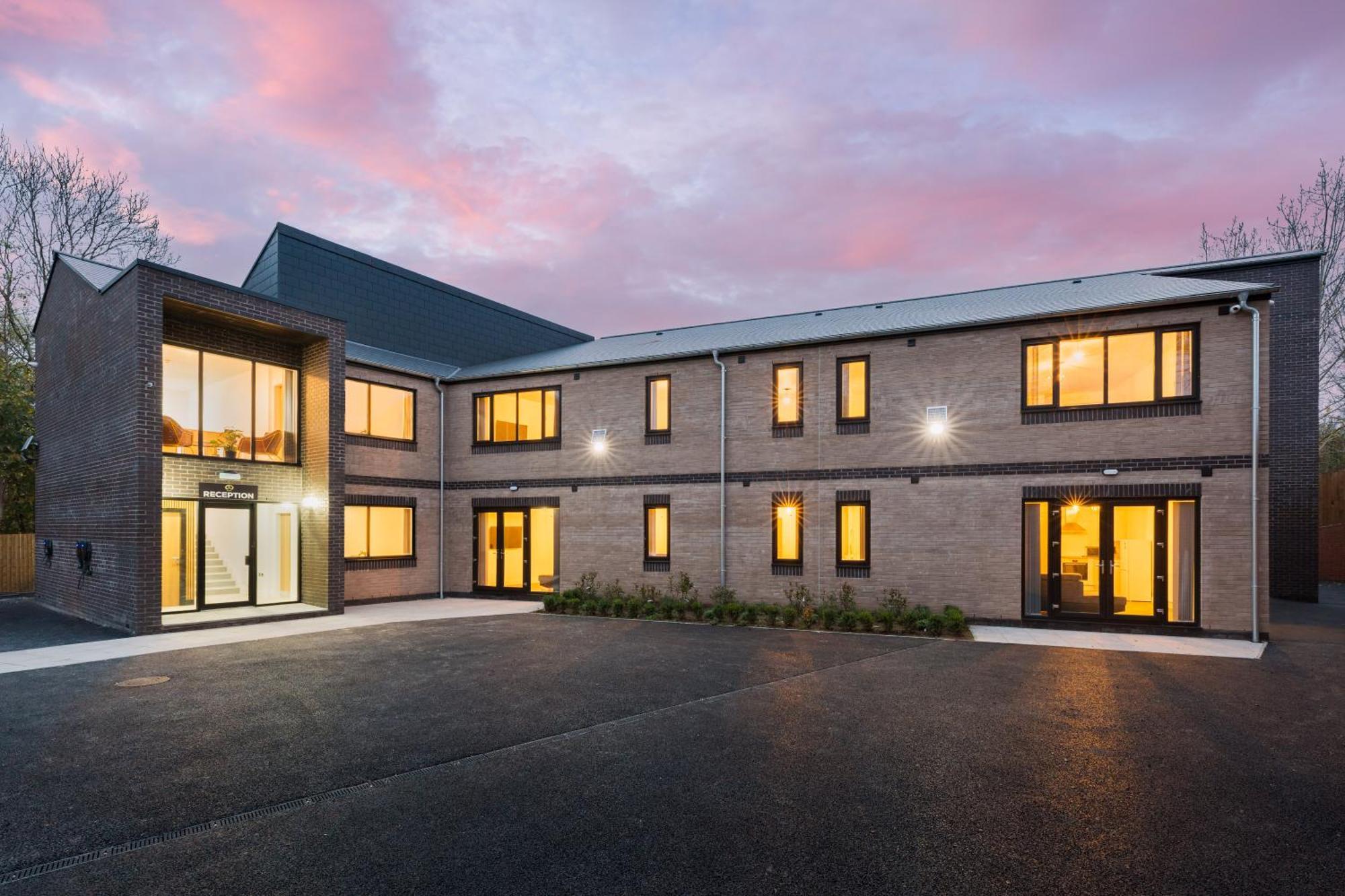 The Suites Inn Hotel Birmingham Merry Hill Брайърли Хил Екстериор снимка